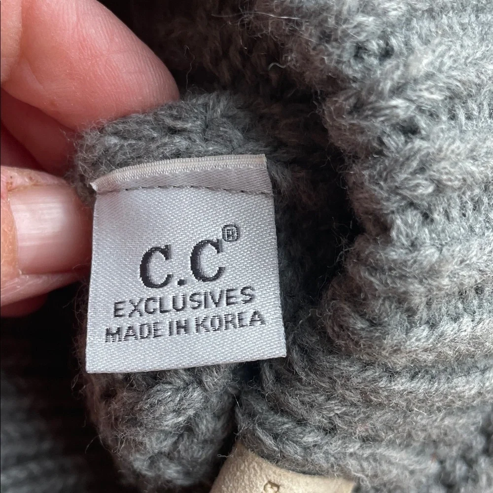 C.C Kids Knit Beanie with Pom-Pom - Gray